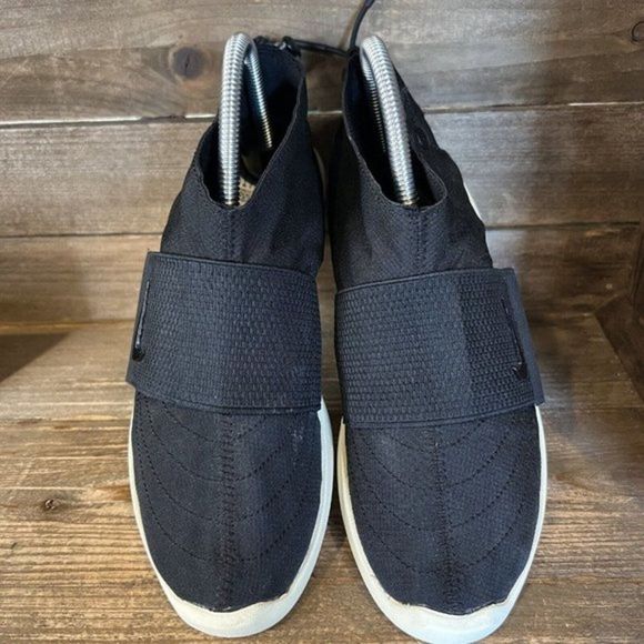 Womens Nike Fear of God Moccasin Black Athletic Shoes Sneakers Size 6.5 M GUC - Picture 3 of 7
